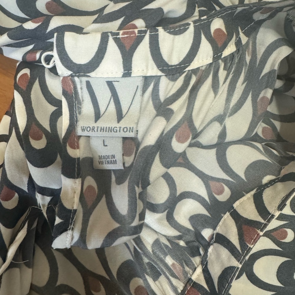 Worthington Short Sleeve Blouse - Picture 6 of 7